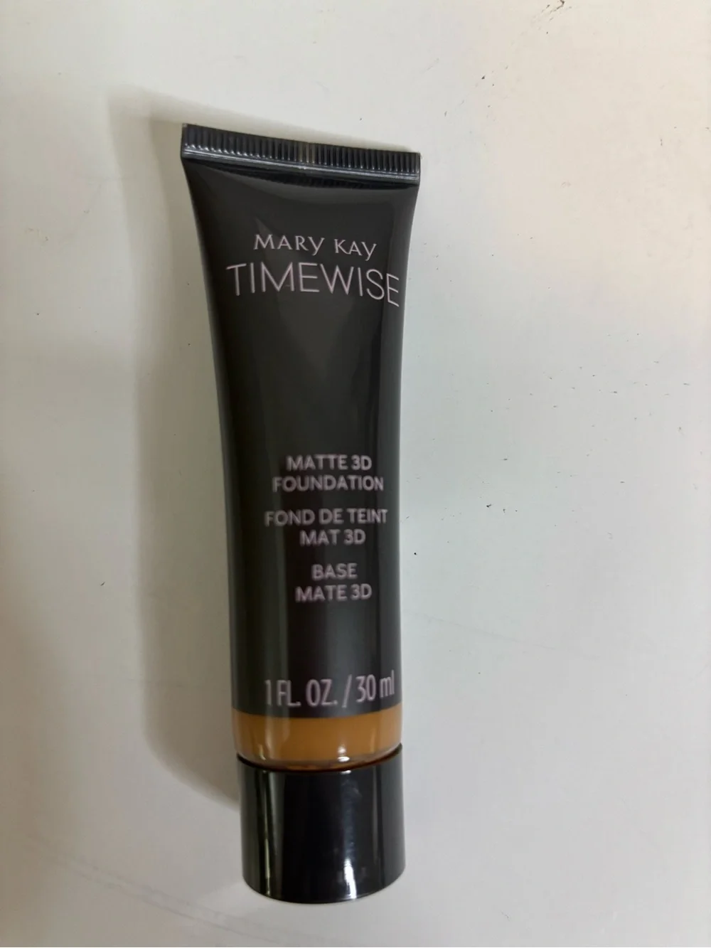 Mary Kay TimeWise Matte 3D Foundation - Bronze W 140